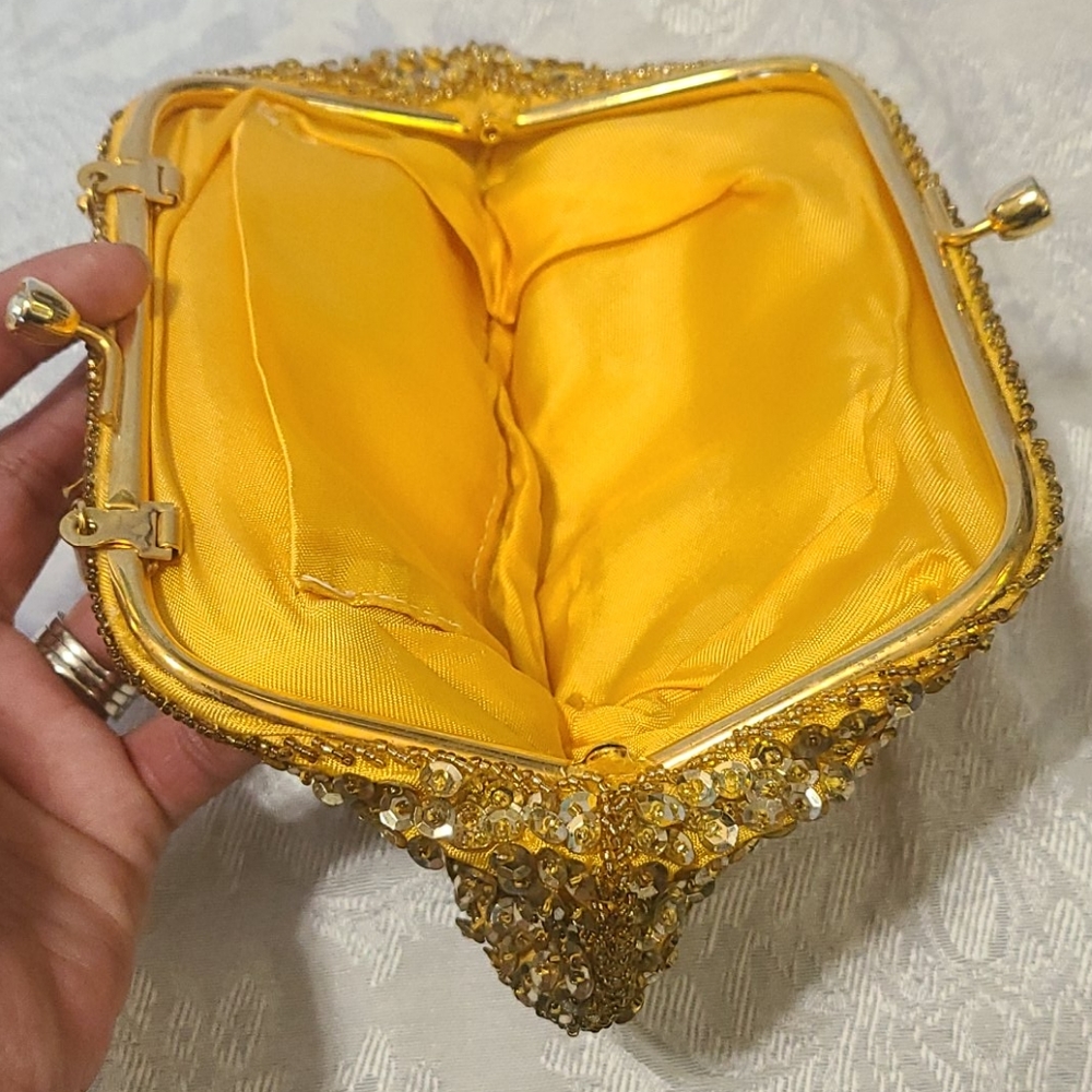 Gorgeous VTG Beaded Bag - Picture 11 of 16